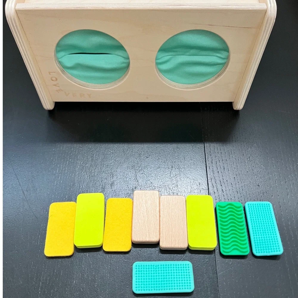 Lovevery Mystery Box Sensory Kit Wood Teal Yellow Tactile Tiles OS